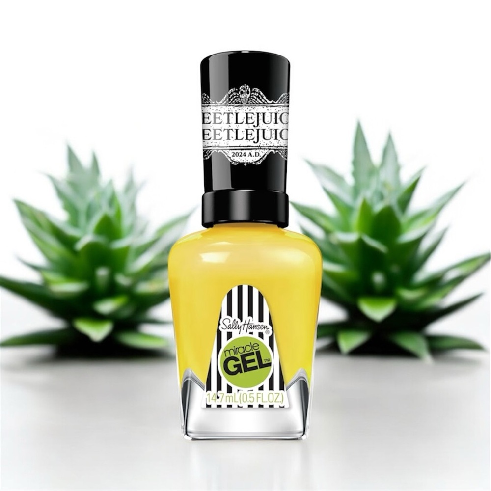 New Sally Hansen Miracle Gel Beetlejuice Salon Quality Nail Polish